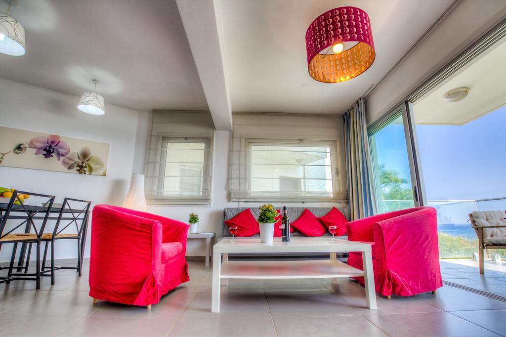 Beachfront Trident Protaras Exteriör bild