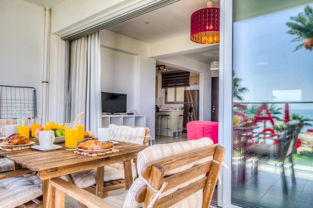 Beachfront Trident Protaras Exteriör bild
