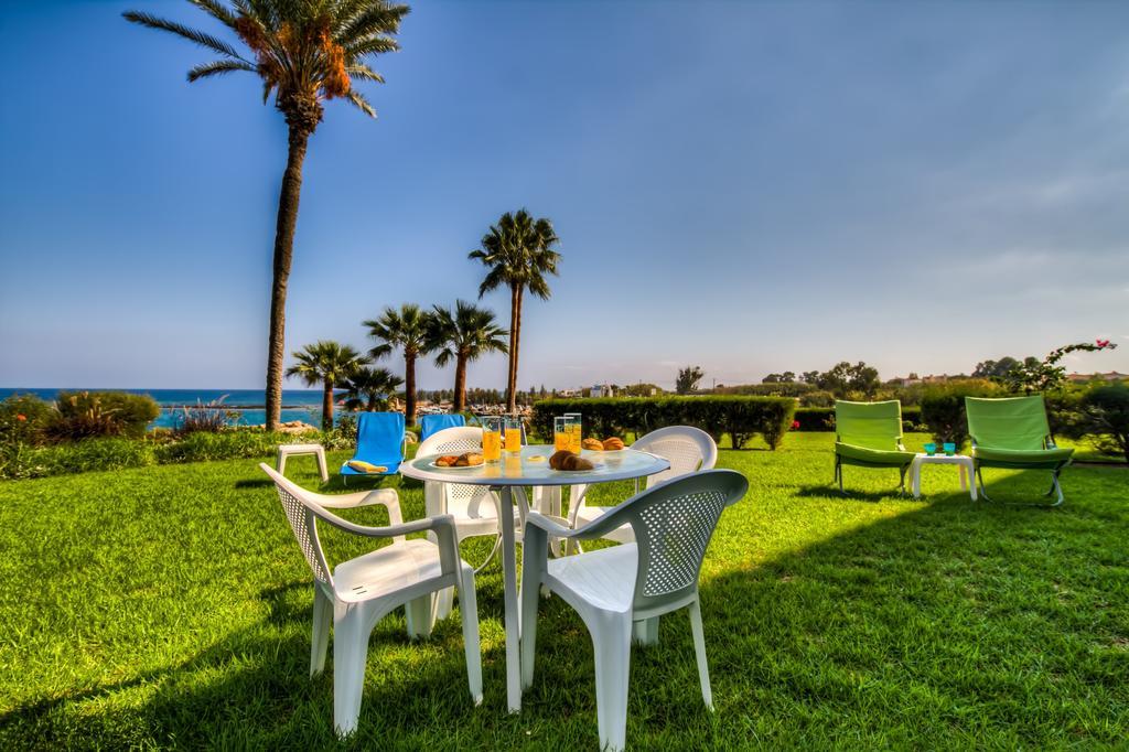 Beachfront Trident Protaras Exteriör bild