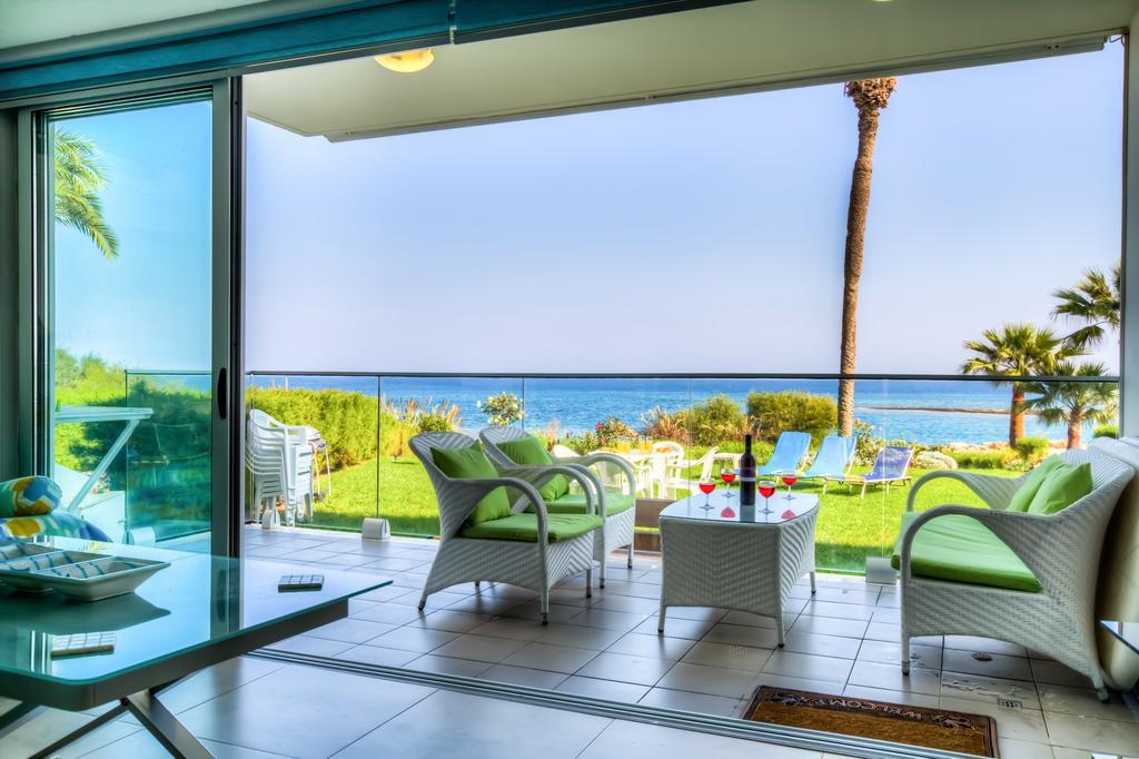 Beachfront Trident Protaras Exteriör bild
