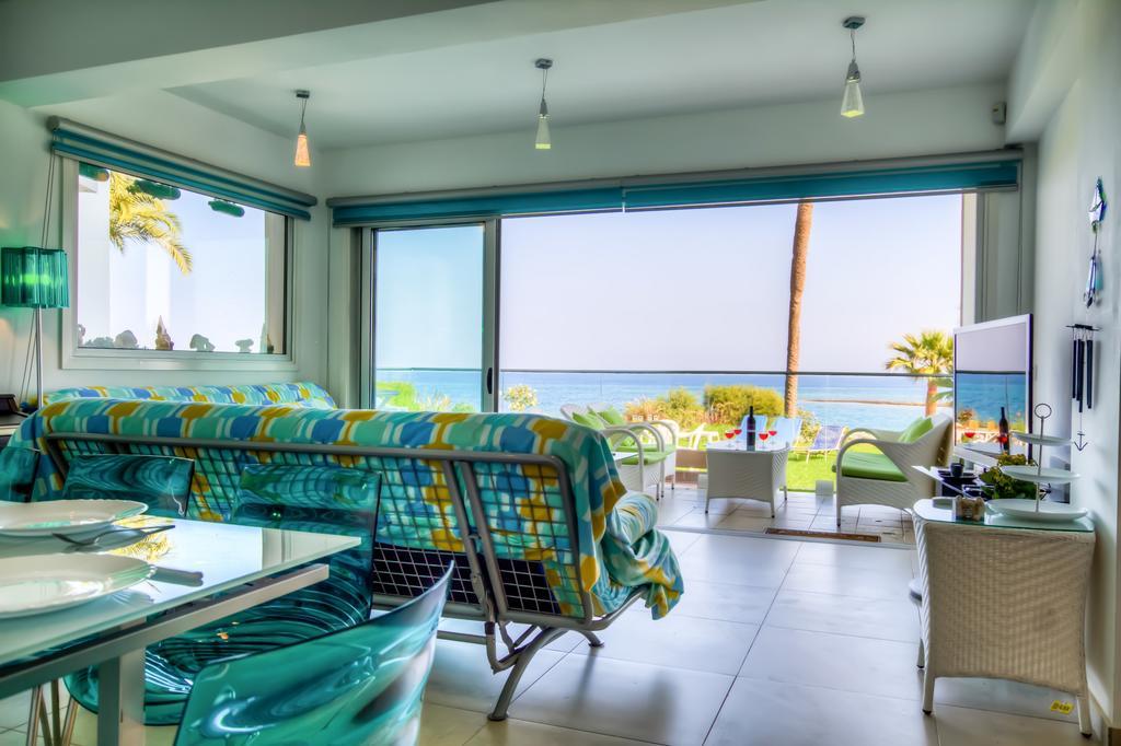 Beachfront Trident Protaras Exteriör bild