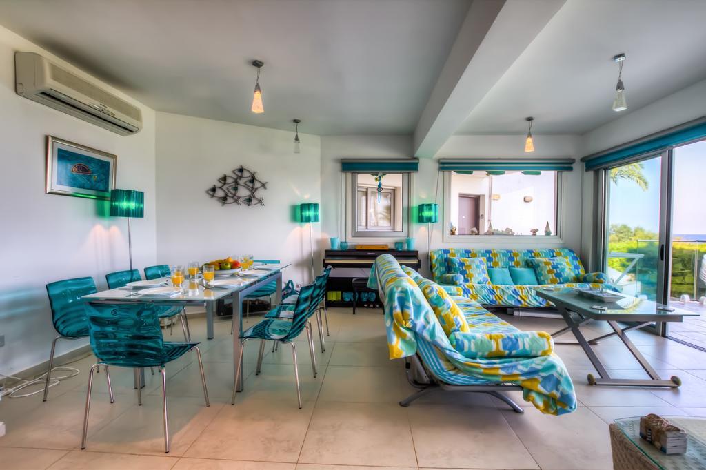 Beachfront Trident Protaras Exteriör bild